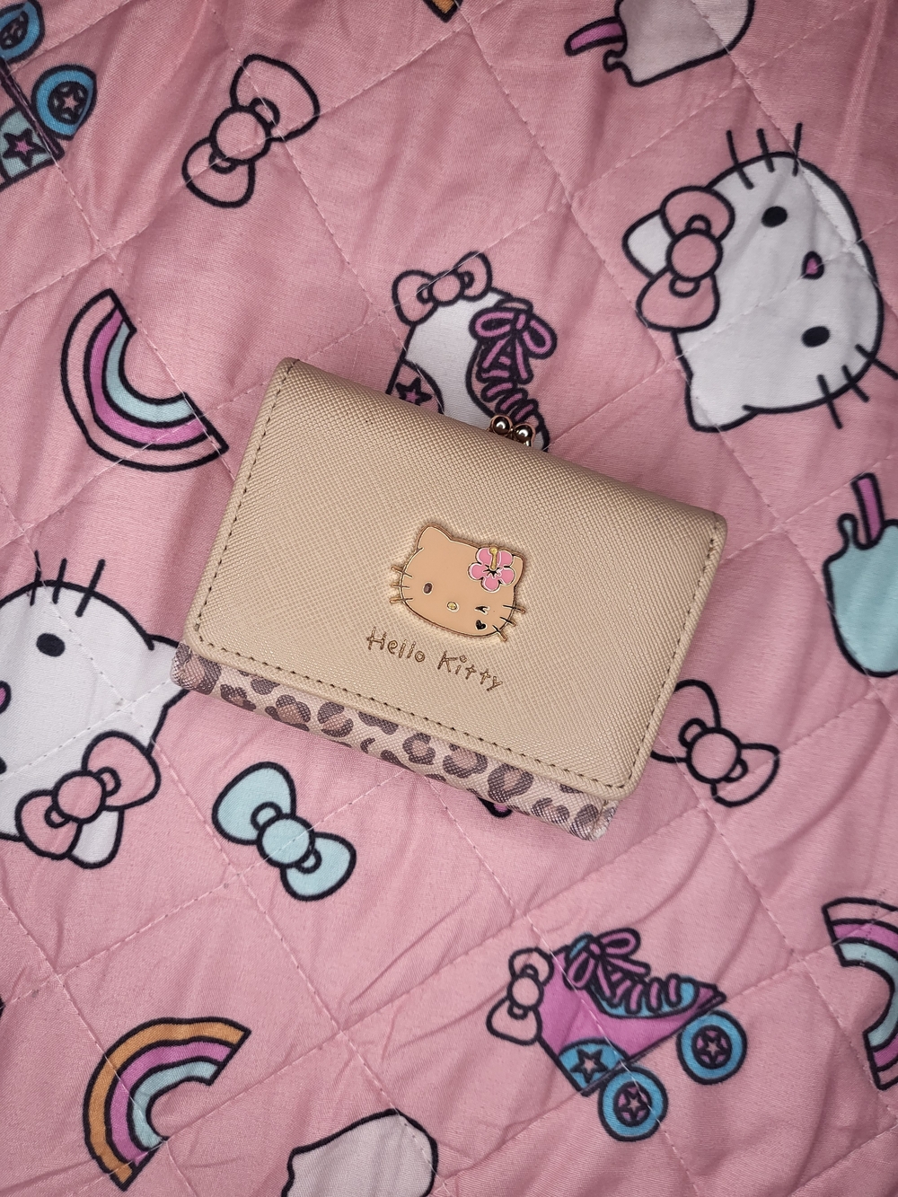 sanrio Hello kitty cheetah Leopard foldable wallet